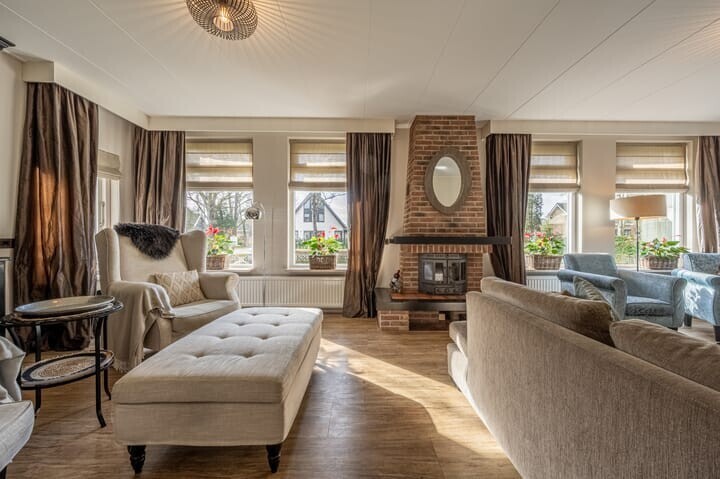 Vrijstaande woning te koop: Raadhuislaan 14, Mijnsheerenland