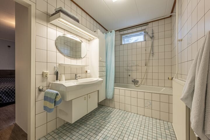 Vrijstaande woning te koop: Raadhuislaan 14, Mijnsheerenland