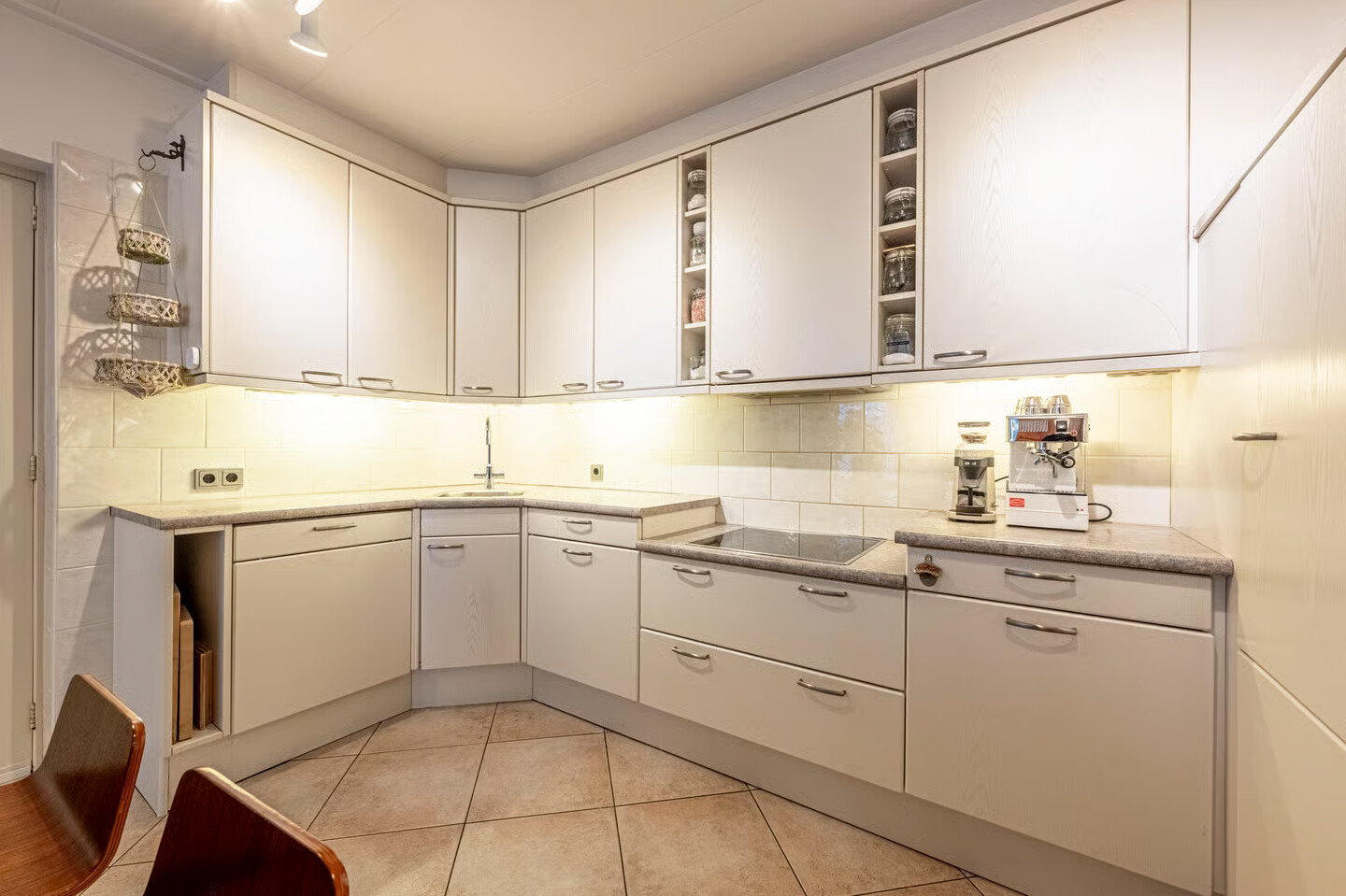 Vrijstaande woning te koop: Maasdijk 22, Mijnsheerenland