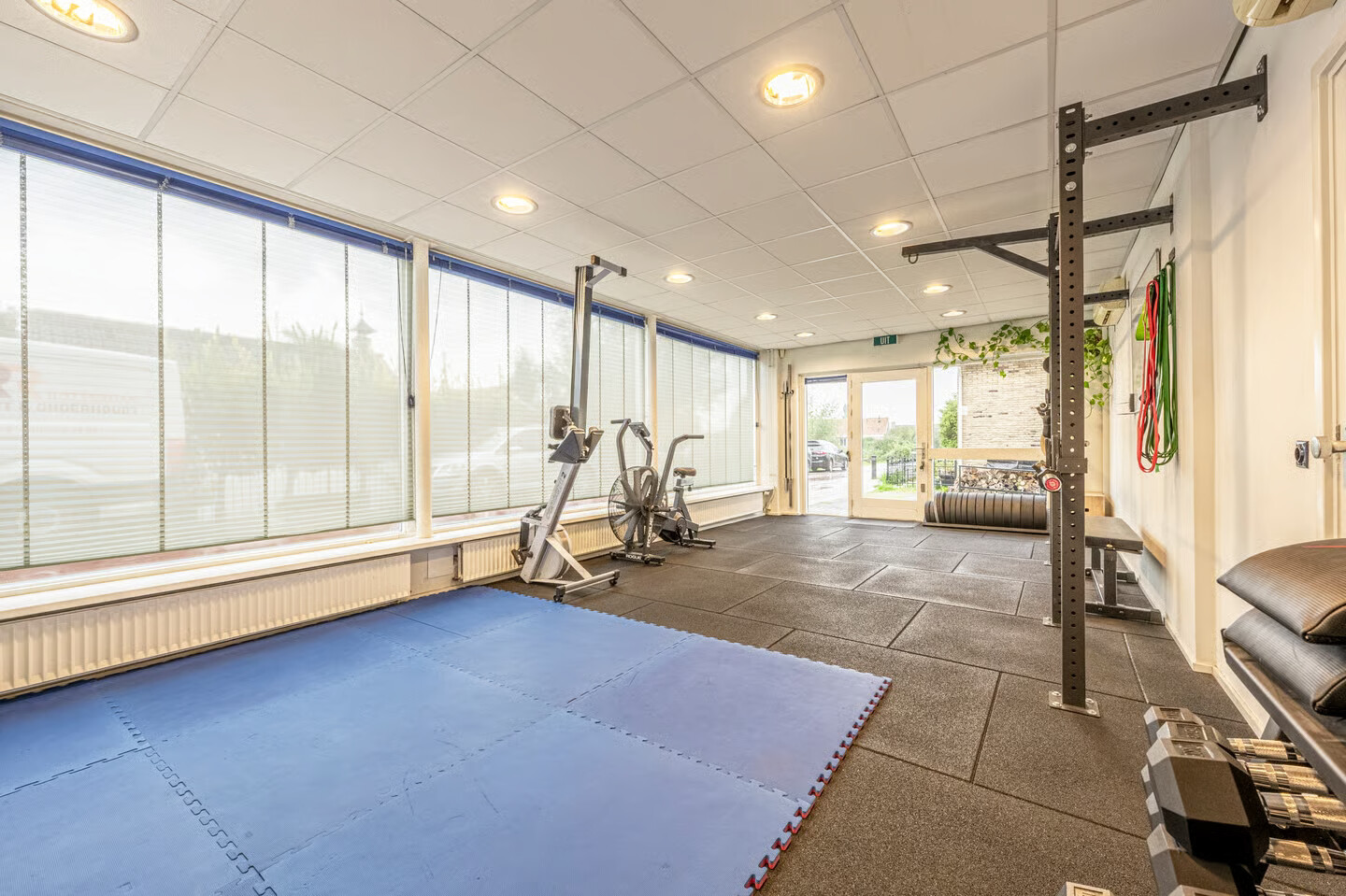 Vrijstaande woning te koop: Maasdijk 22, Mijnsheerenland