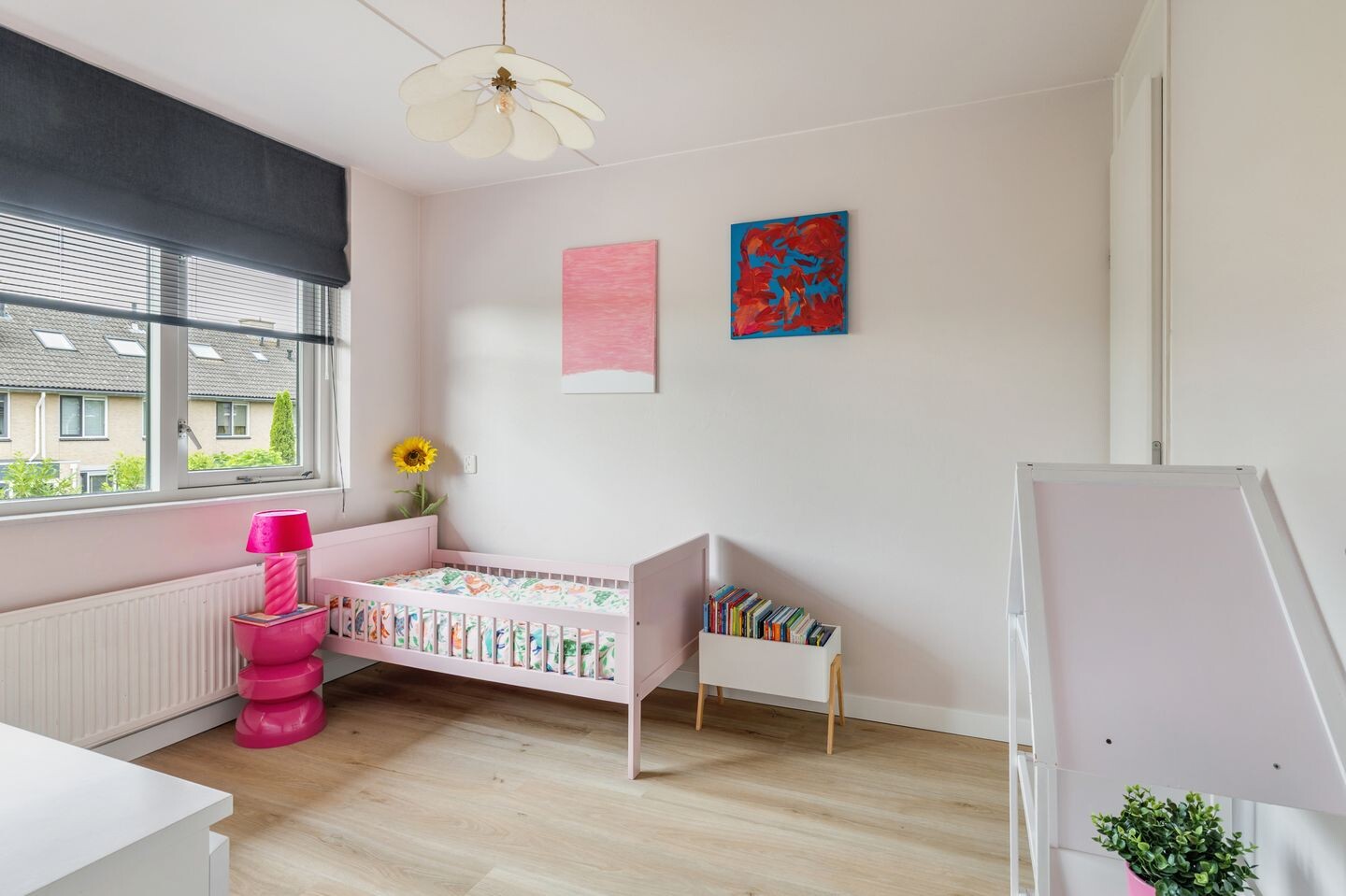 Tussenwoning te koop: Ambachtsherenlaan 18, Mijnsheerenland