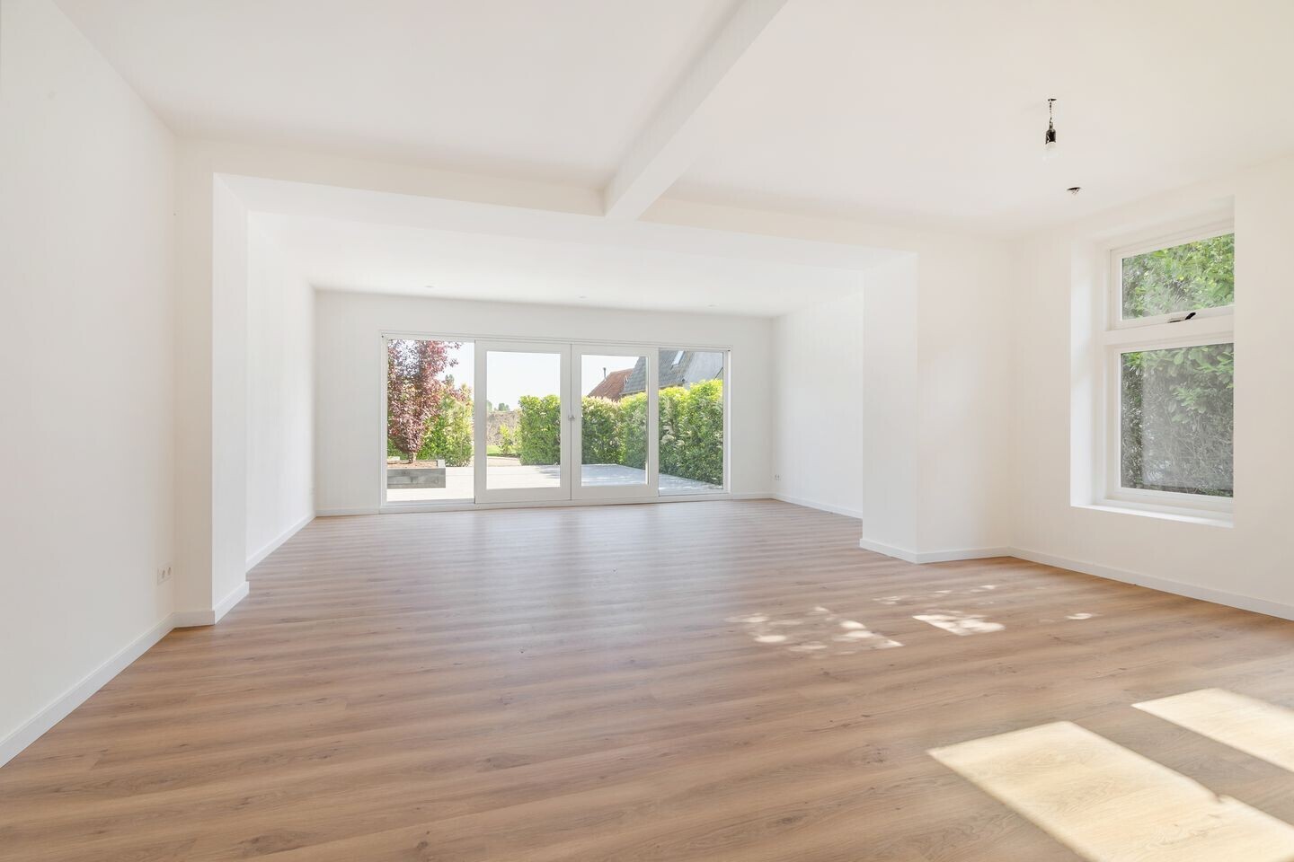 Twee-onder-één-kap te koop: Breestraat 16, Westmaas