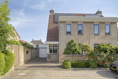 Nikolaus Boutstraat 19