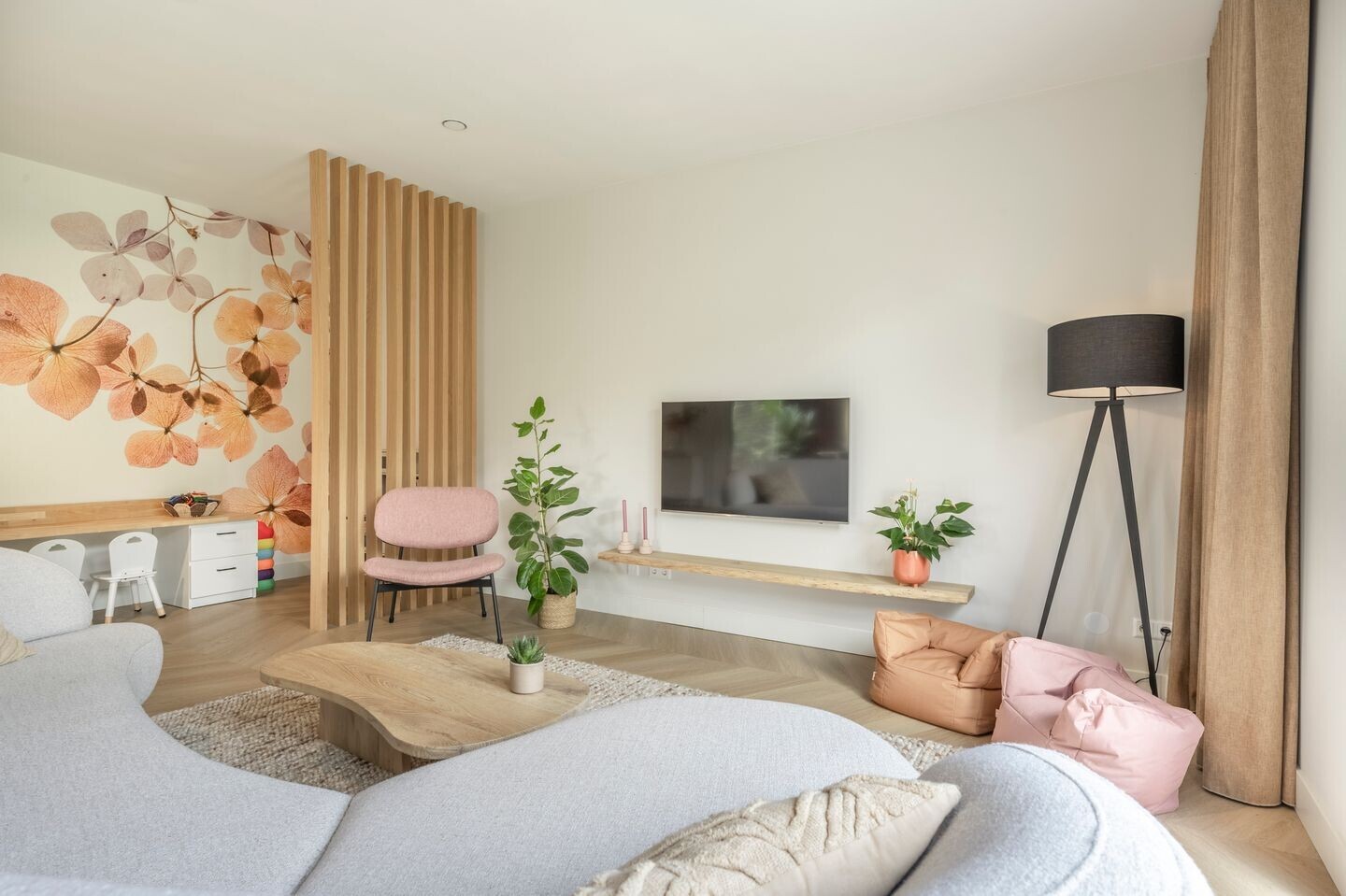 Vrijstaande woning te koop: E. Hamburgerstraat 21, Heinenoord