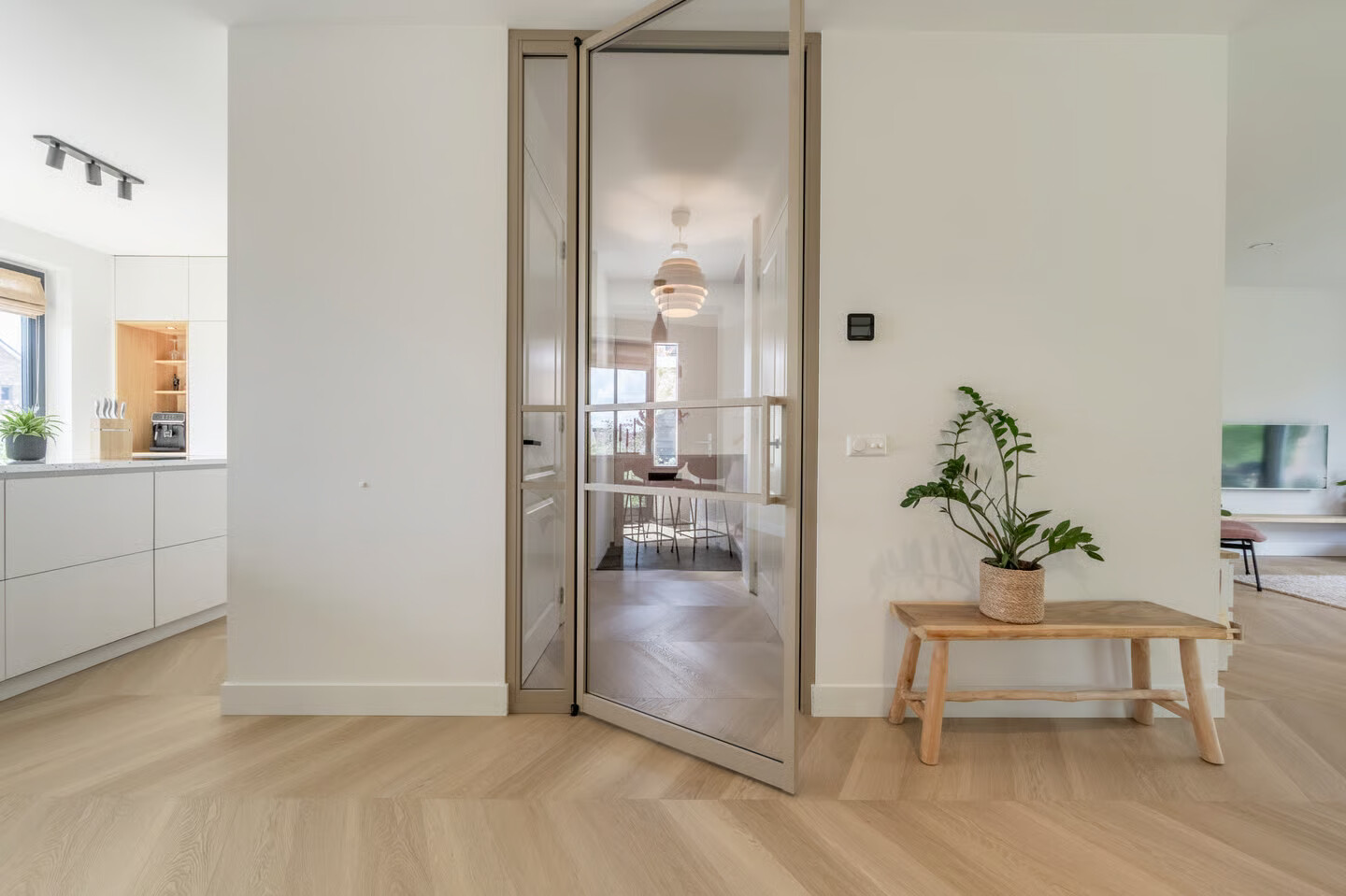Vrijstaande woning te koop: E. Hamburgerstraat 21, Heinenoord