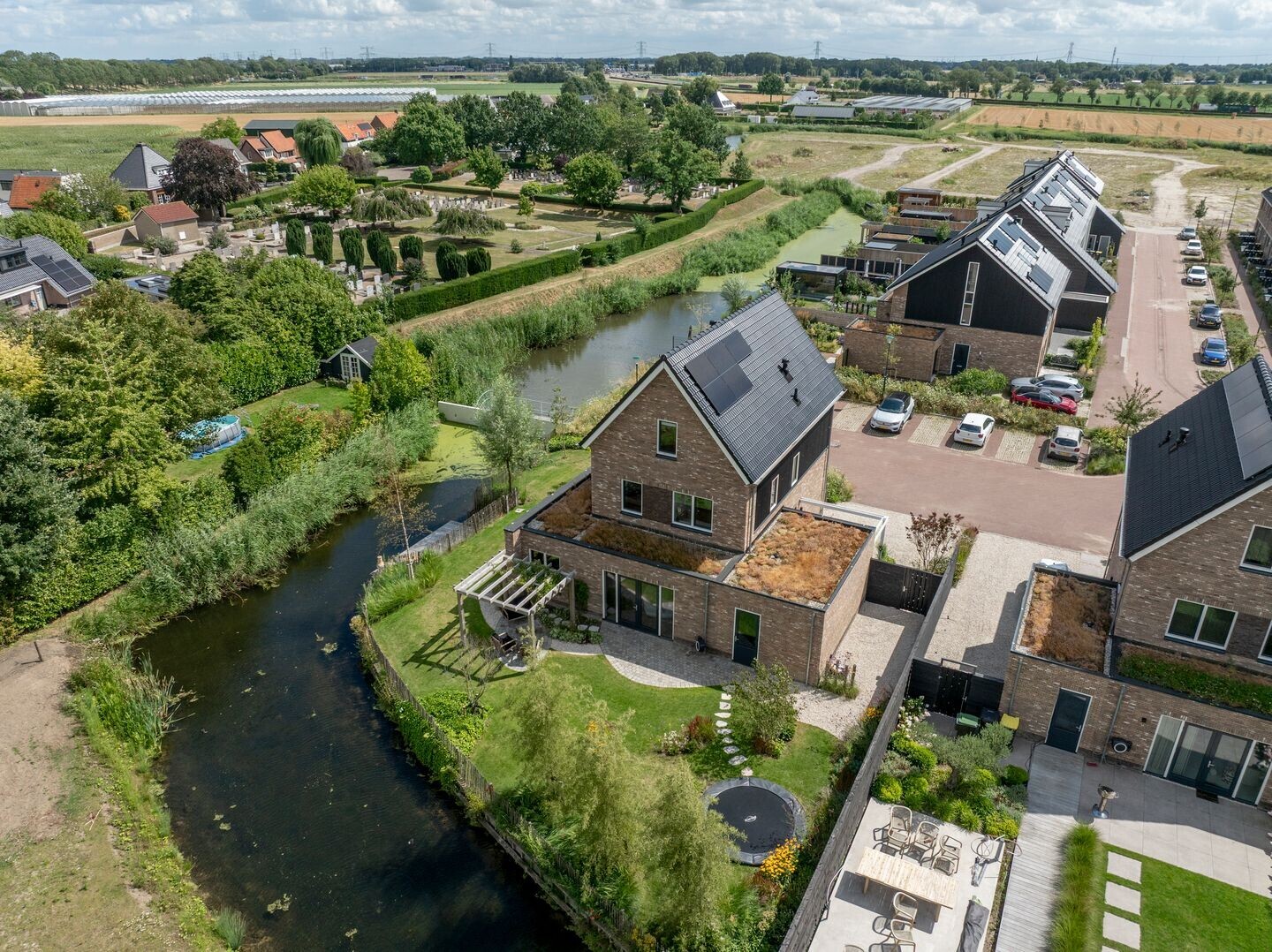 Vrijstaande woning te koop: E. Hamburgerstraat 21, Heinenoord