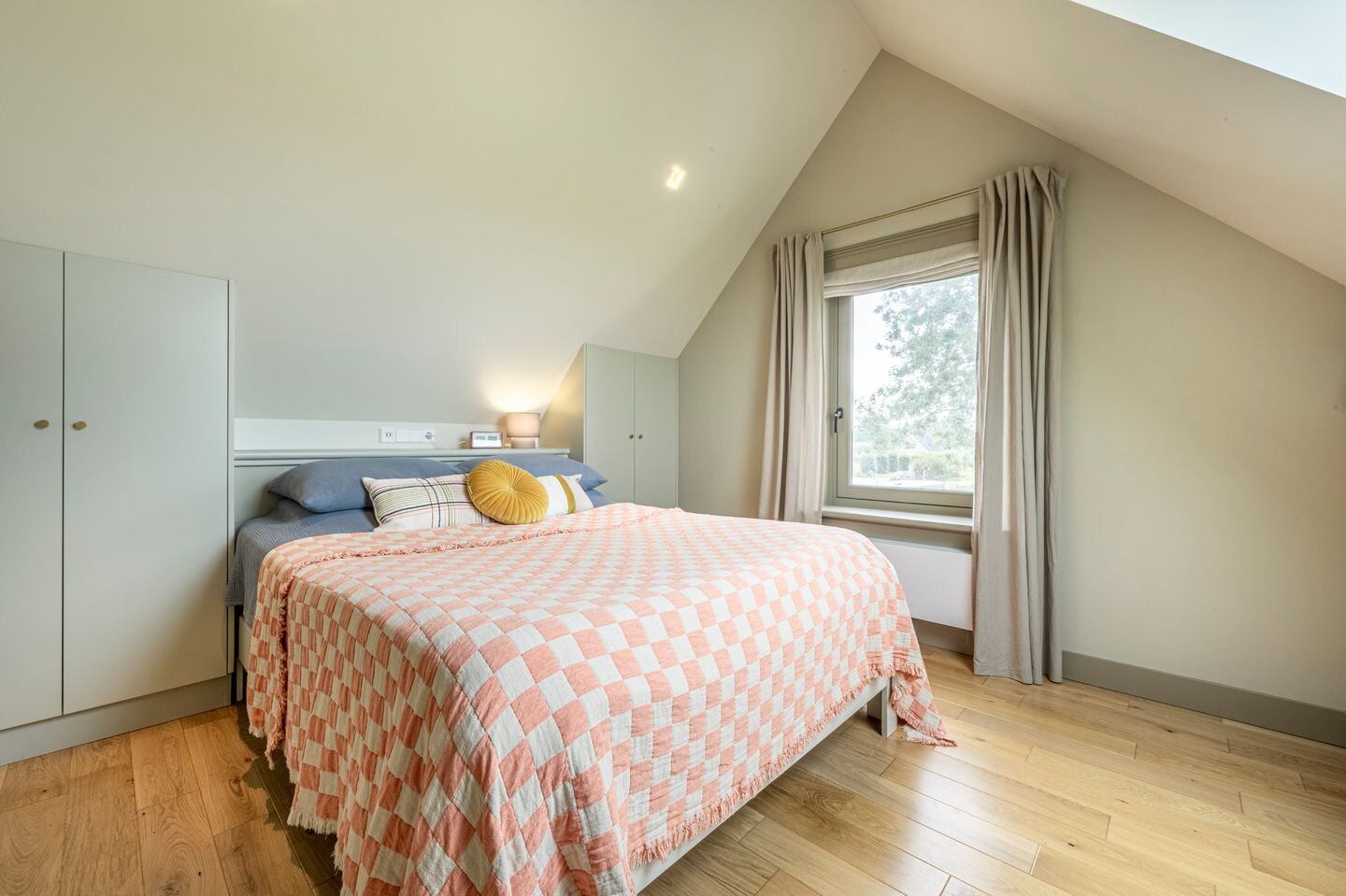 Vrijstaande woning te koop: Mollekade 27, Heinenoord