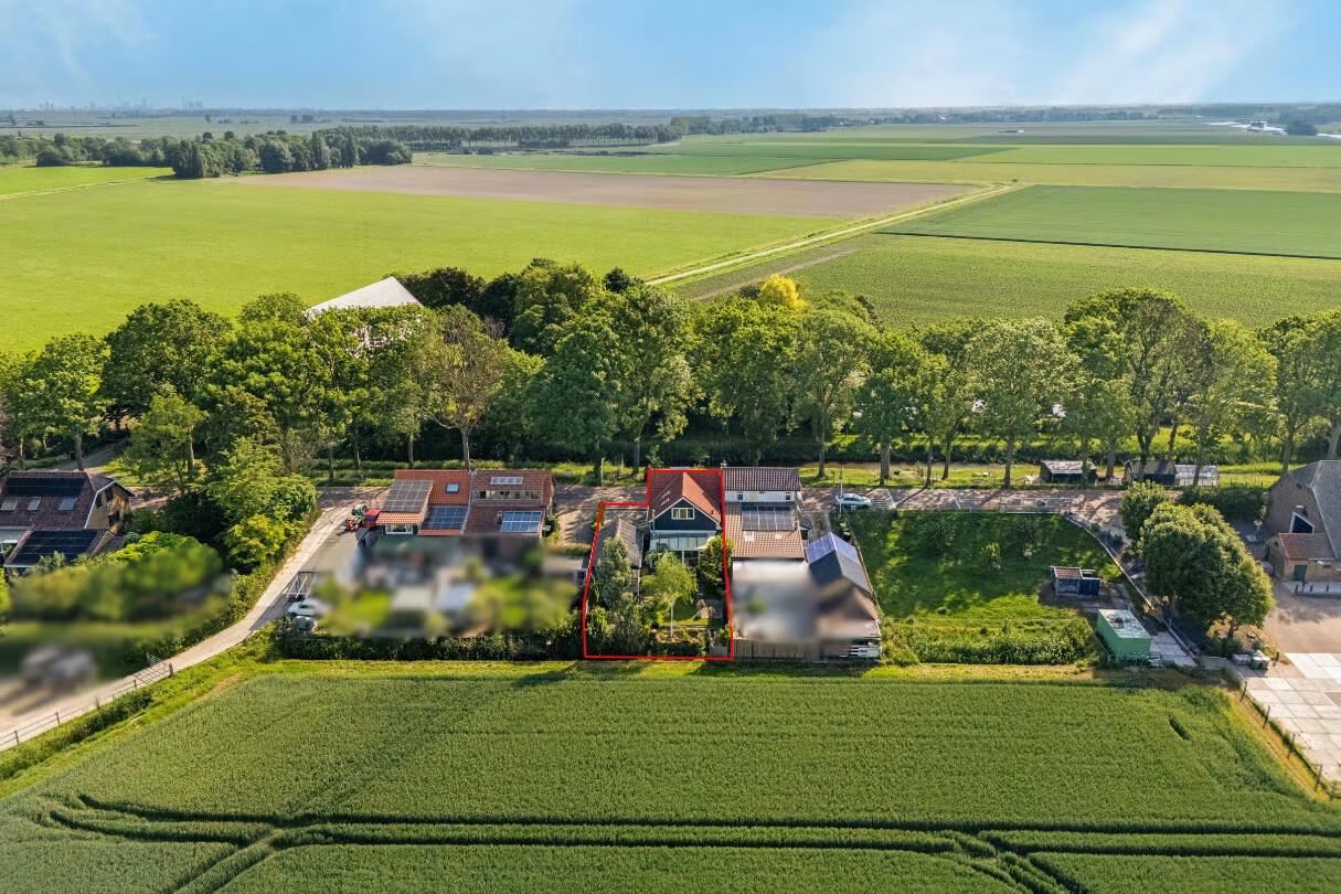 Twee-onder-één-kap te koop: Zwartsluisje 87, Zuid-Beijerland