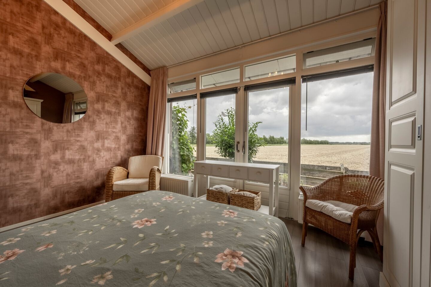 Vrijstaande woning te koop: Kooilandsedijk 5, Strijen