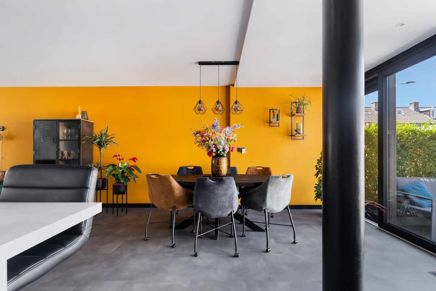 Tussenwoning te koop: Patrijsstraat 43, Strijen