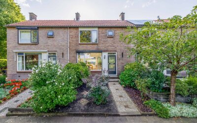 van der Doeslaan 17