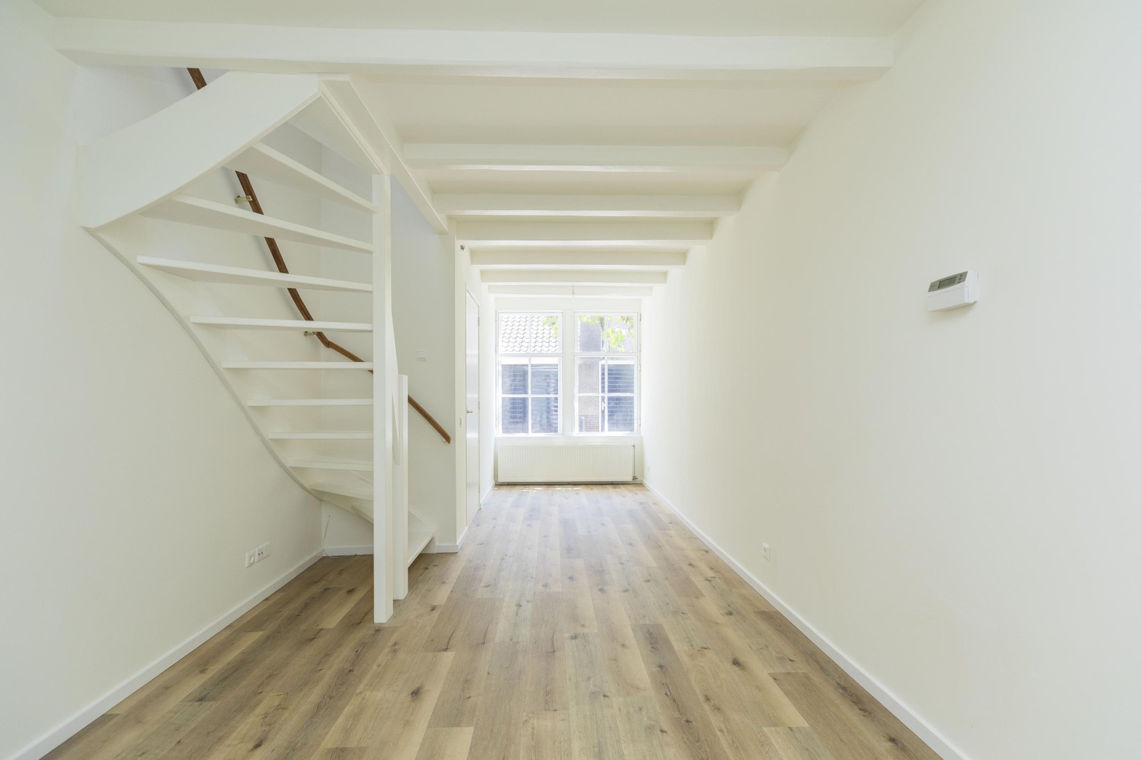 Tussenwoning te koop: Hoge Nieuwstraat 21, Dordrecht