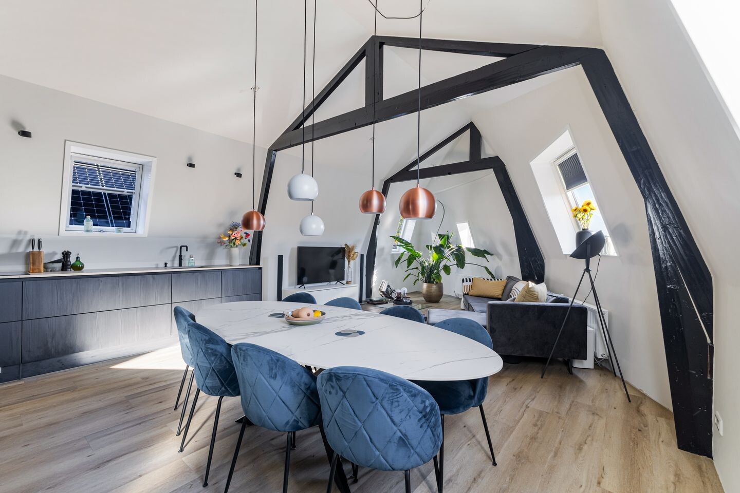 Appartement te koop: Singel 195C, Dordrecht
