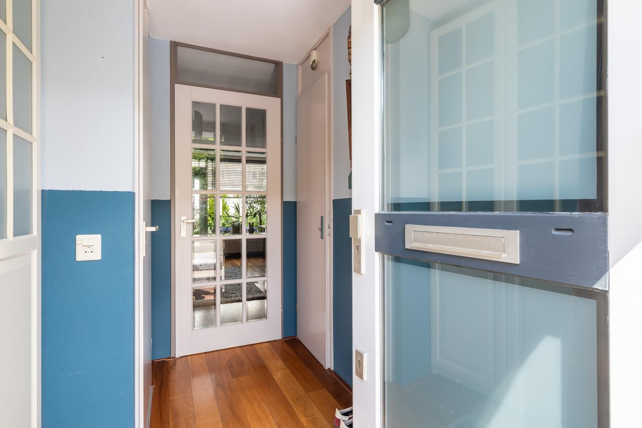 Tussenwoning te koop: Chris J. Walsonstraat 61, Dordrecht