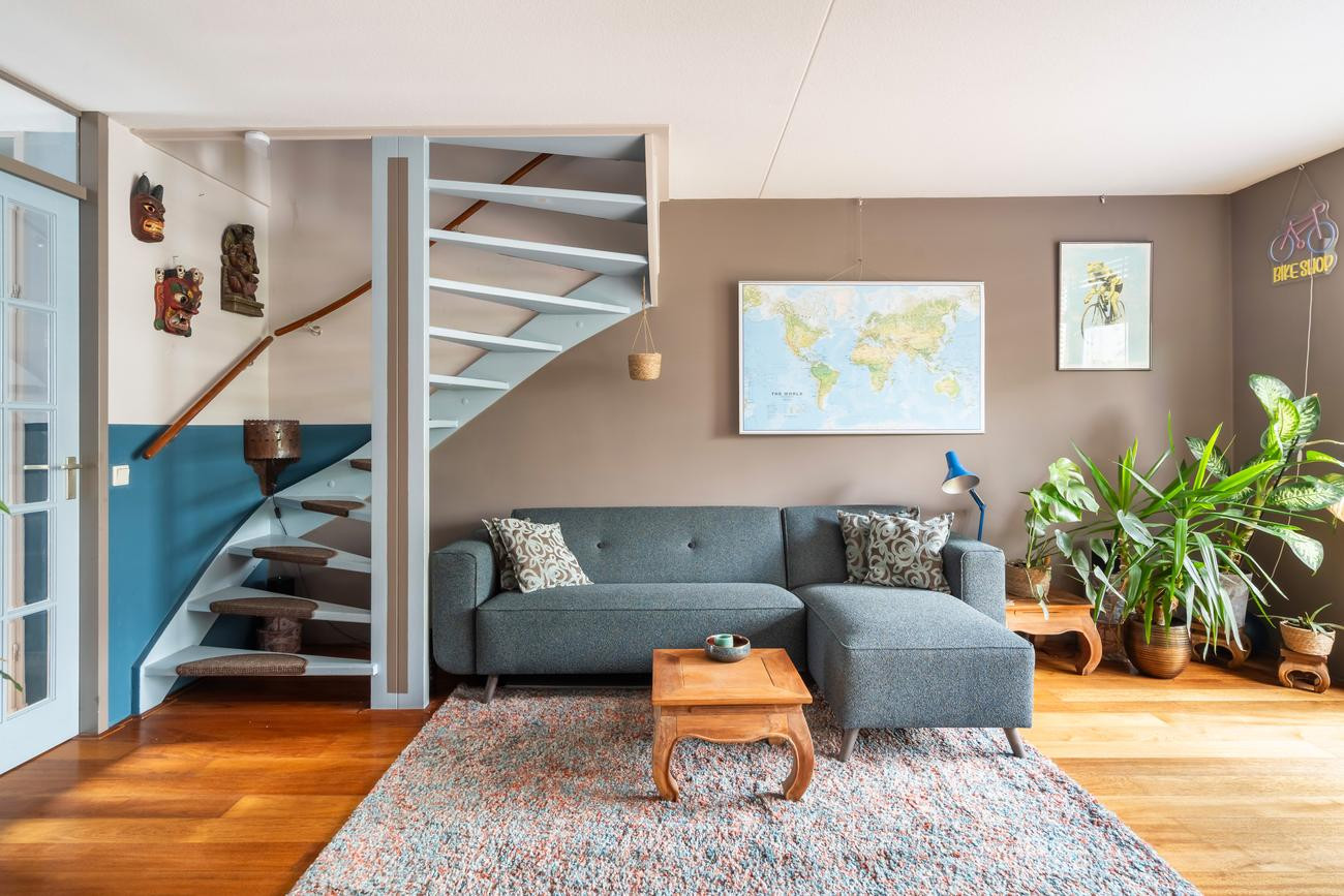 Tussenwoning te koop: Chris J. Walsonstraat 61, Dordrecht