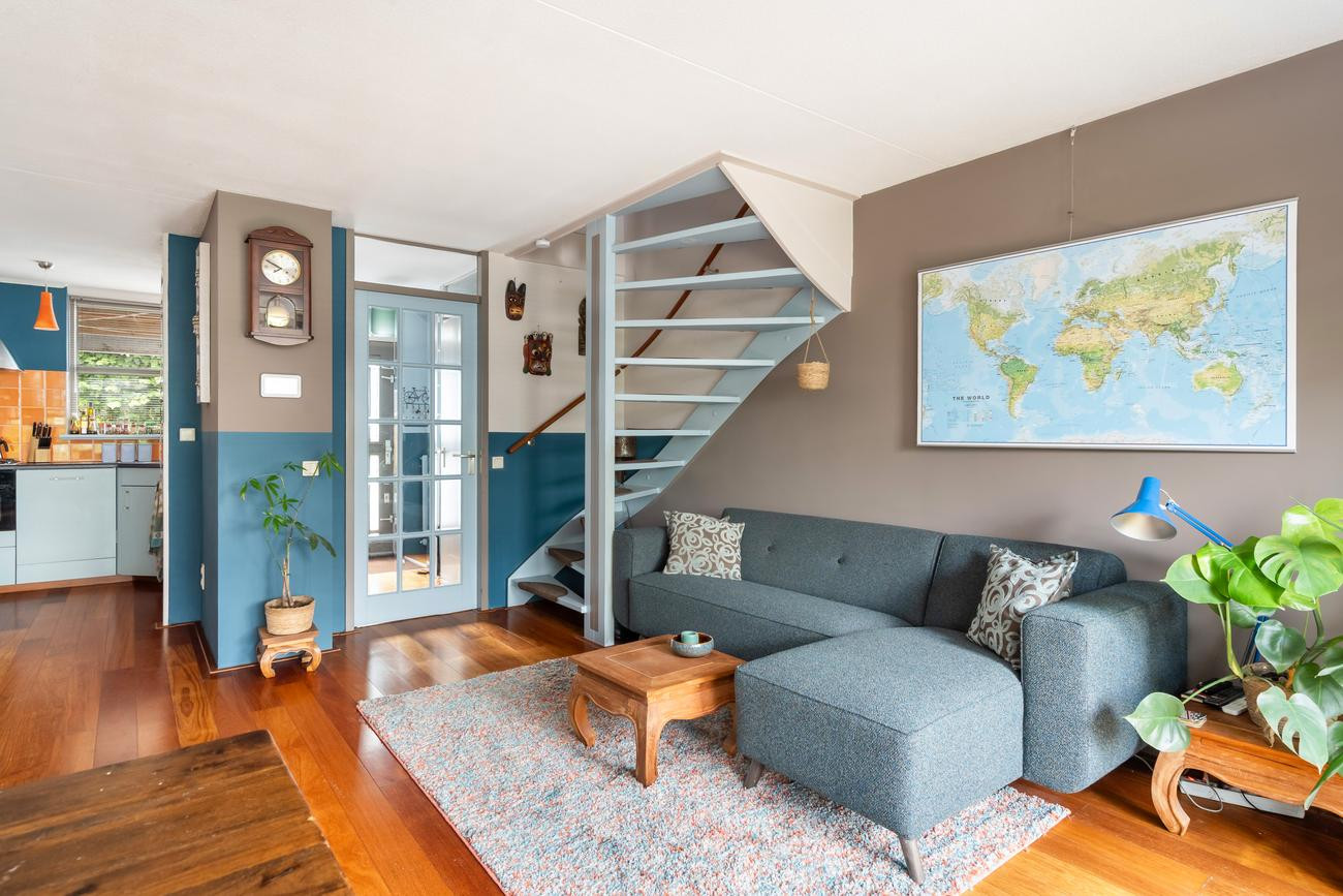 Tussenwoning te koop: Chris J. Walsonstraat 61, Dordrecht