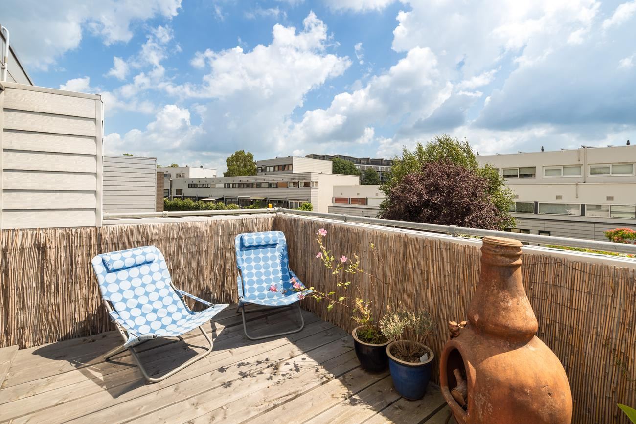 Tussenwoning te koop: Chris J. Walsonstraat 61, Dordrecht
