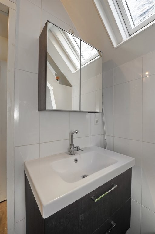 Tussenwoning te huur: Riedijk 102, Dordrecht