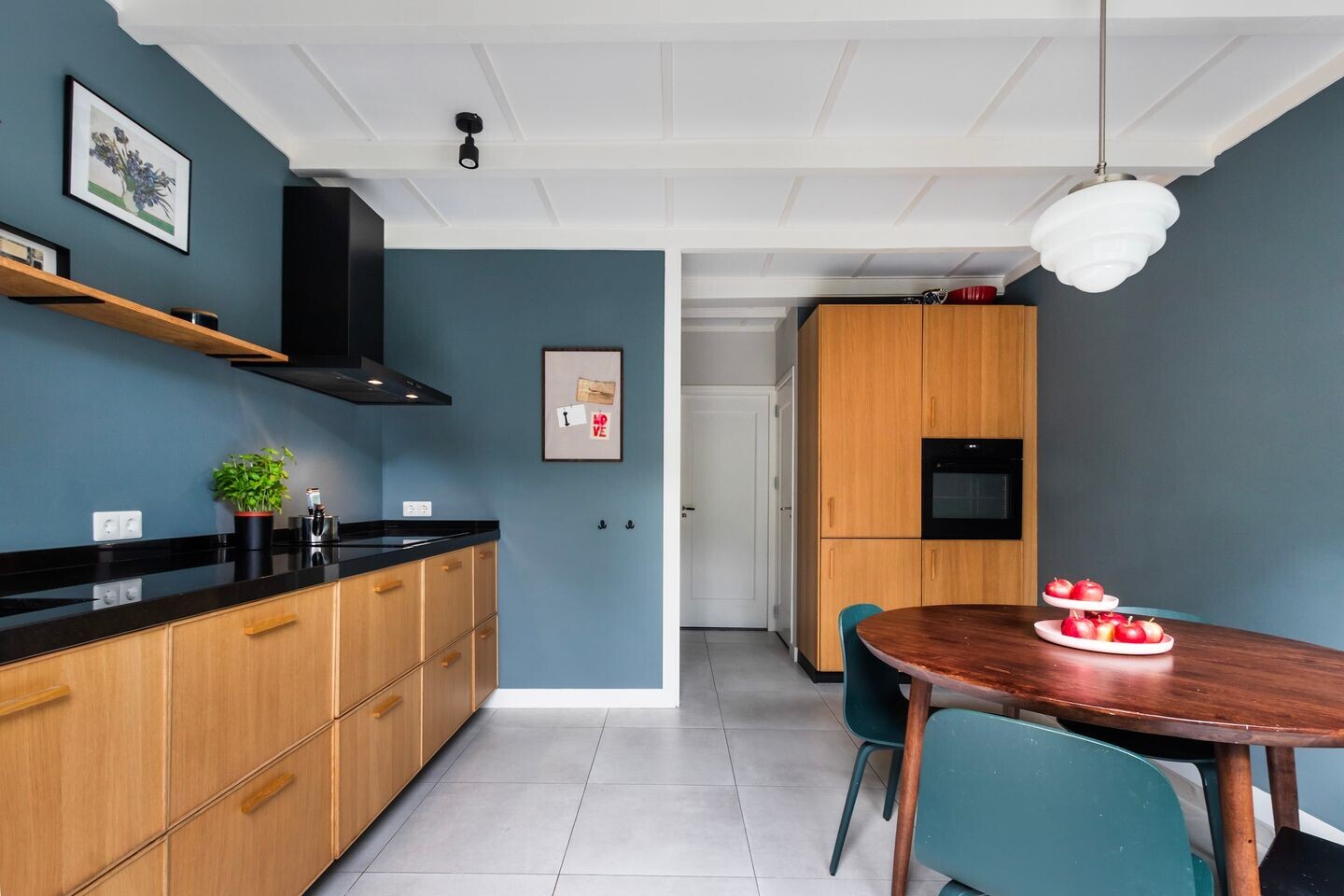 Tussenwoning te koop: Hoge Bakstraat 10, Dordrecht