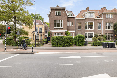 Toulonselaan 2