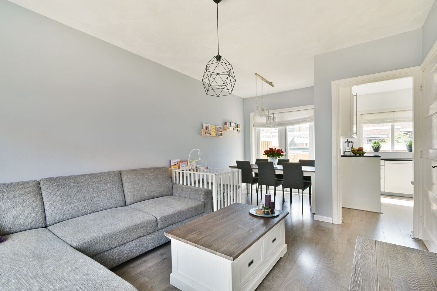 Tussenwoning te koop: Herradesstraat 23, Dordrecht