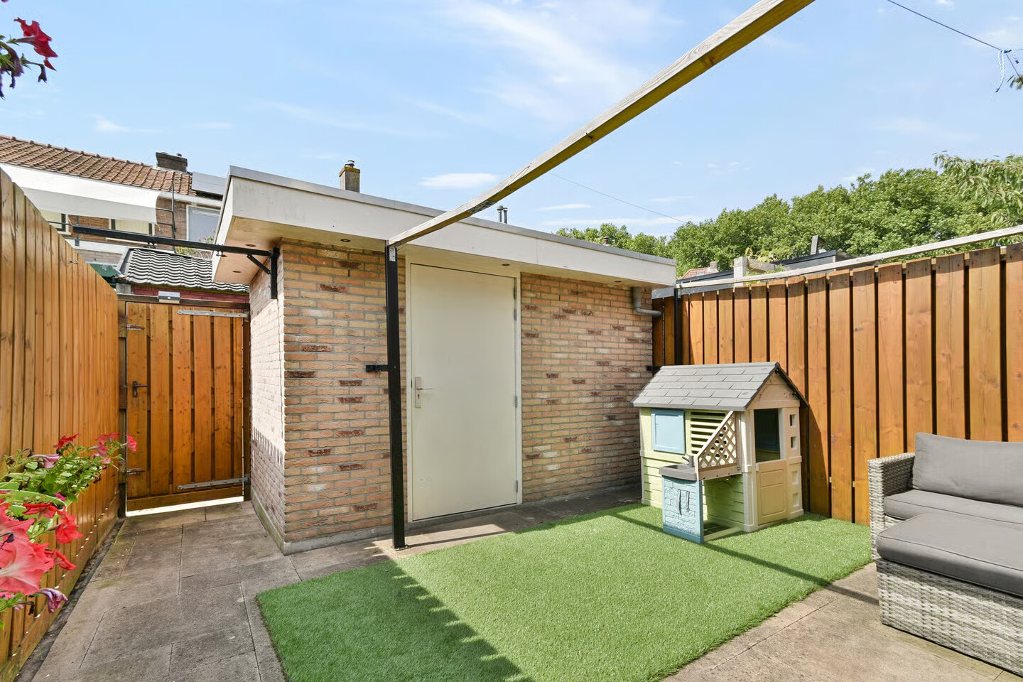 Tussenwoning te koop: Herradesstraat 23, Dordrecht