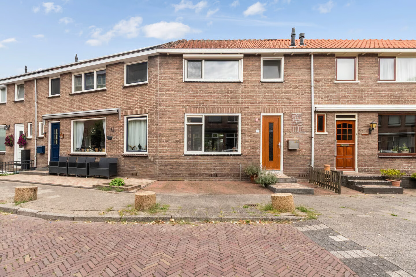 Tussenwoning te koop: Vorensaterstraat 17, Dordrecht