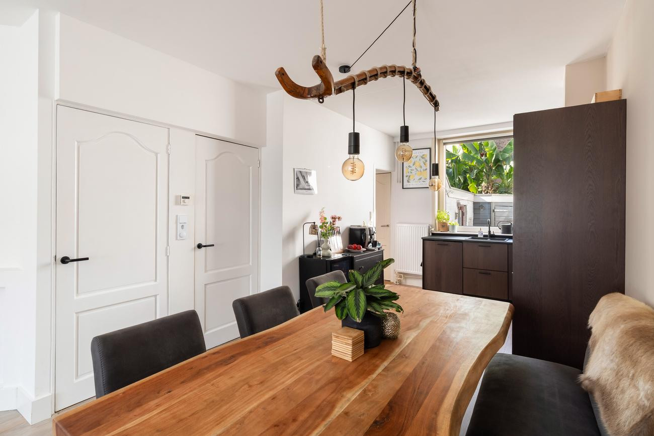 Hoekwoning te koop: Lombokstraat 1, Dordrecht