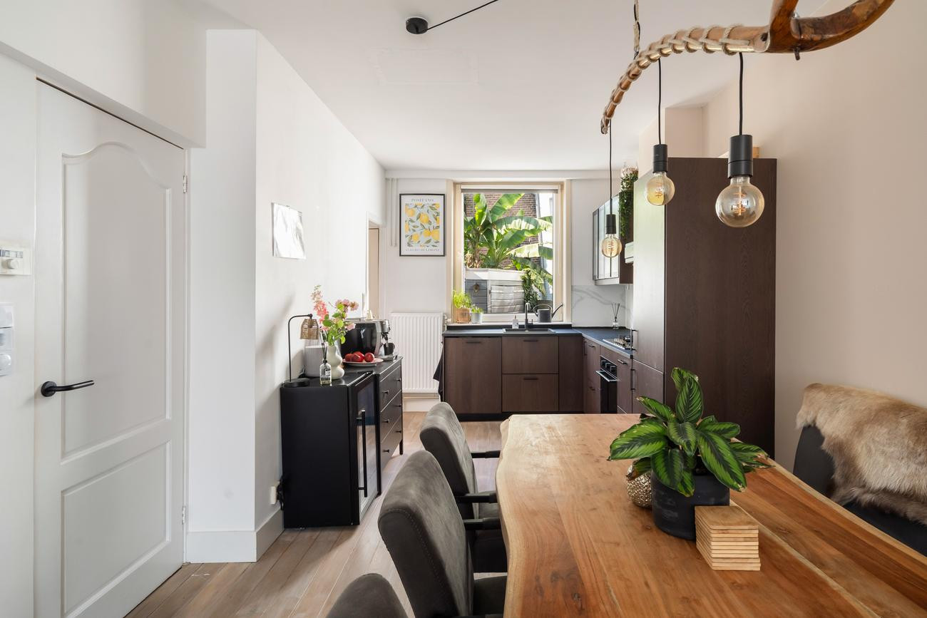 Hoekwoning te koop: Lombokstraat 1, Dordrecht