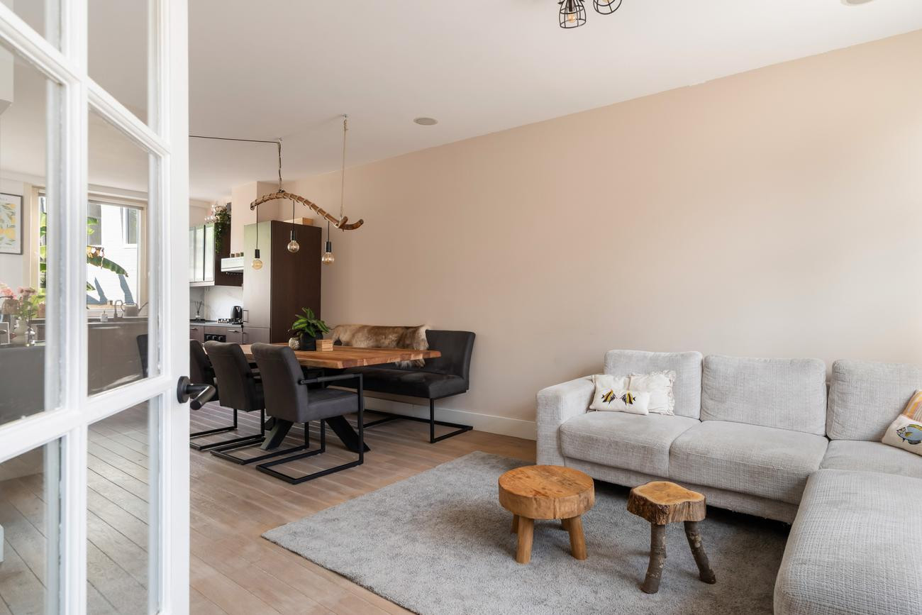 Hoekwoning te koop: Lombokstraat 1, Dordrecht