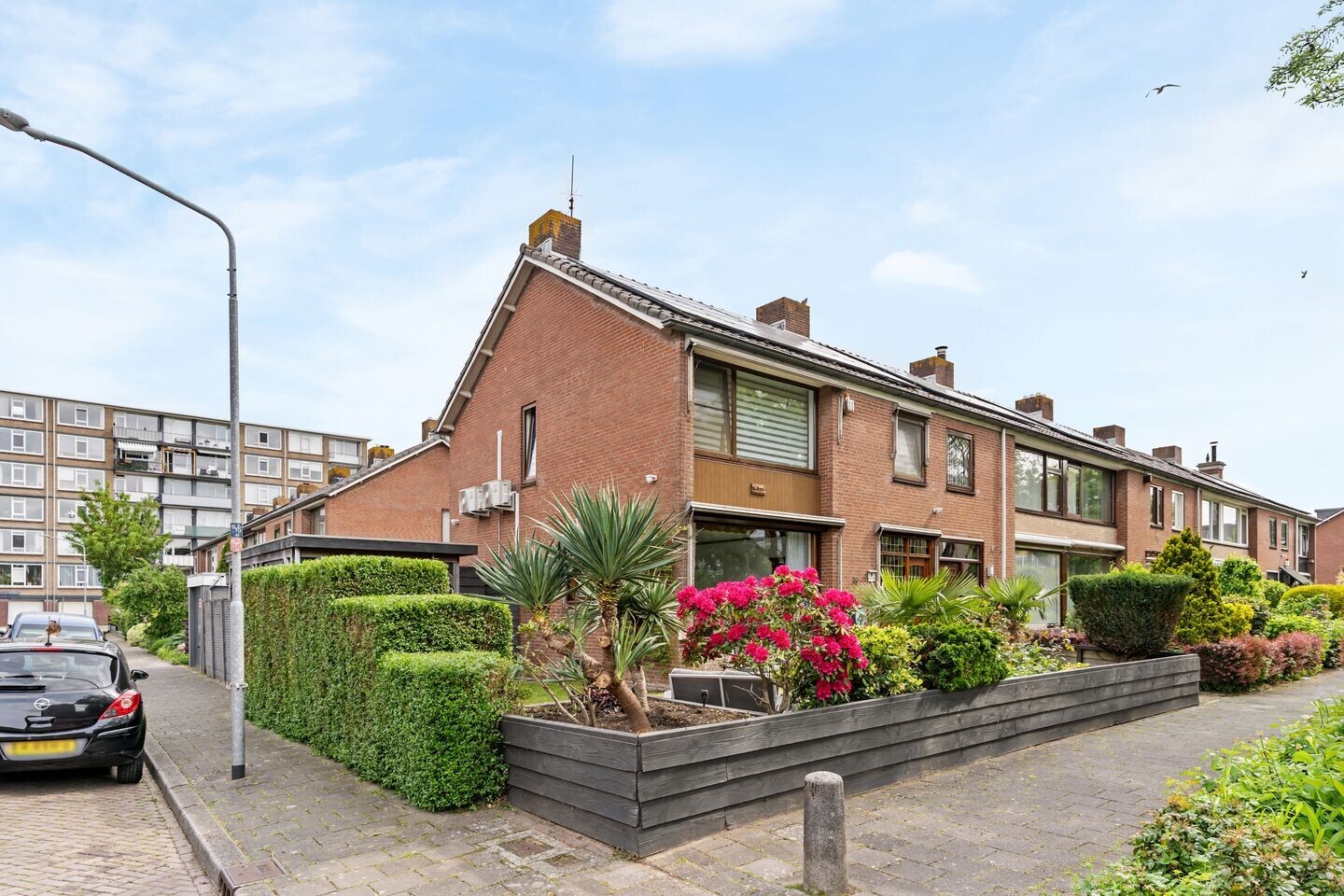 Hoekwoning te koop: Volkerakweg 36, Dordrecht
