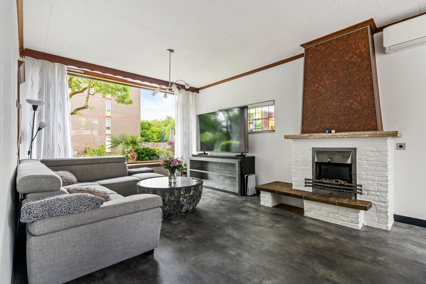 Hoekwoning te koop: Volkerakweg 36, Dordrecht