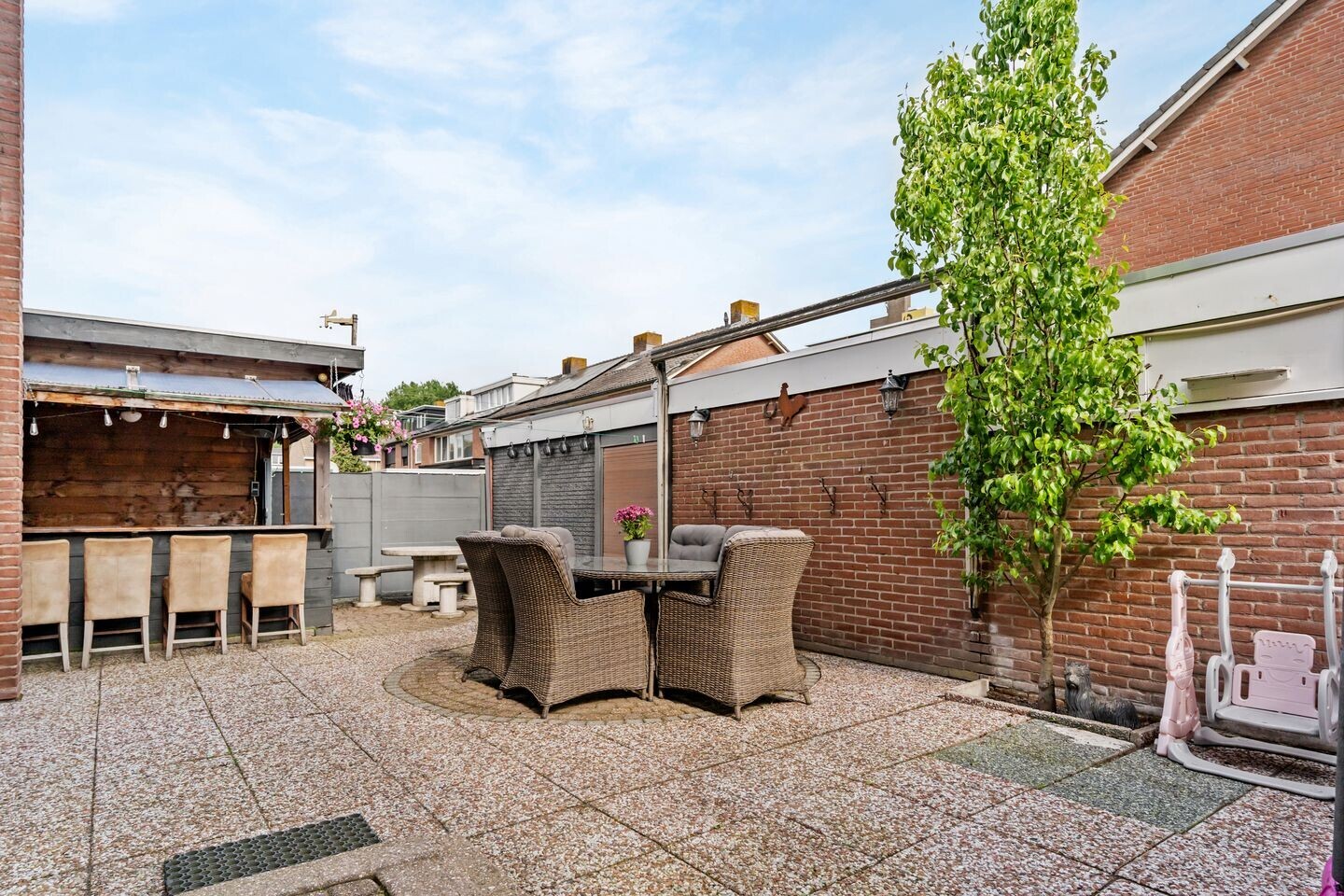 Hoekwoning te koop: Volkerakweg 36, Dordrecht