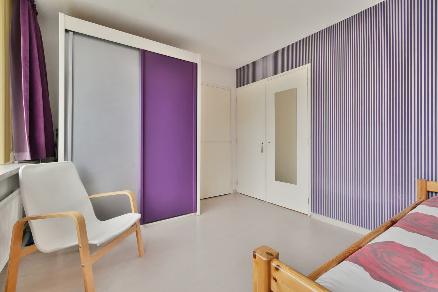 Tussenwoning te koop: Volkerakweg 54, Dordrecht