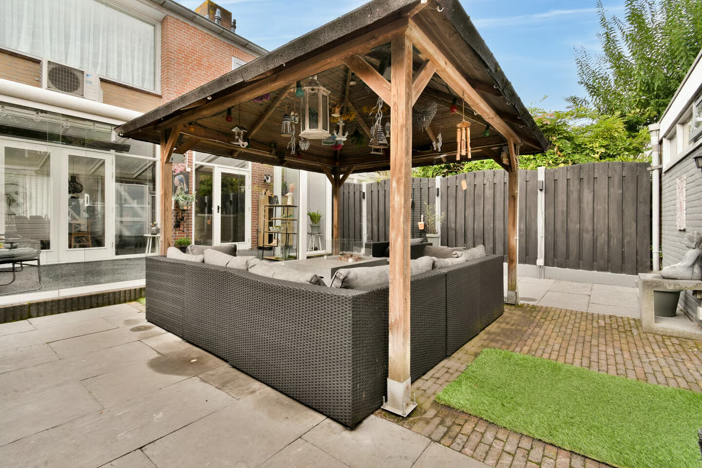 Tussenwoning te koop: Volkerakweg 54, Dordrecht