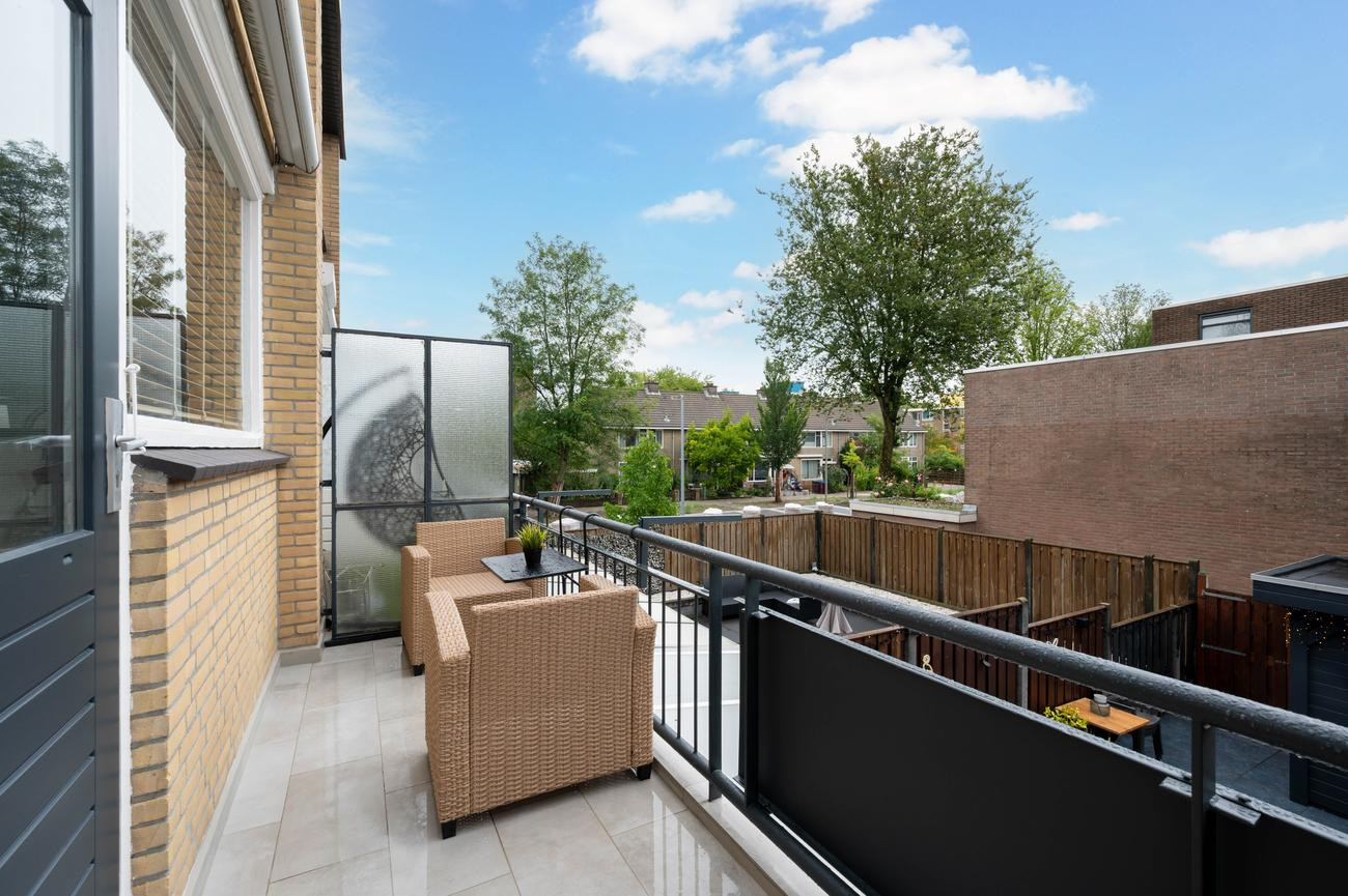 Tussenwoning te koop: Haringvlietstraat 4, Dordrecht