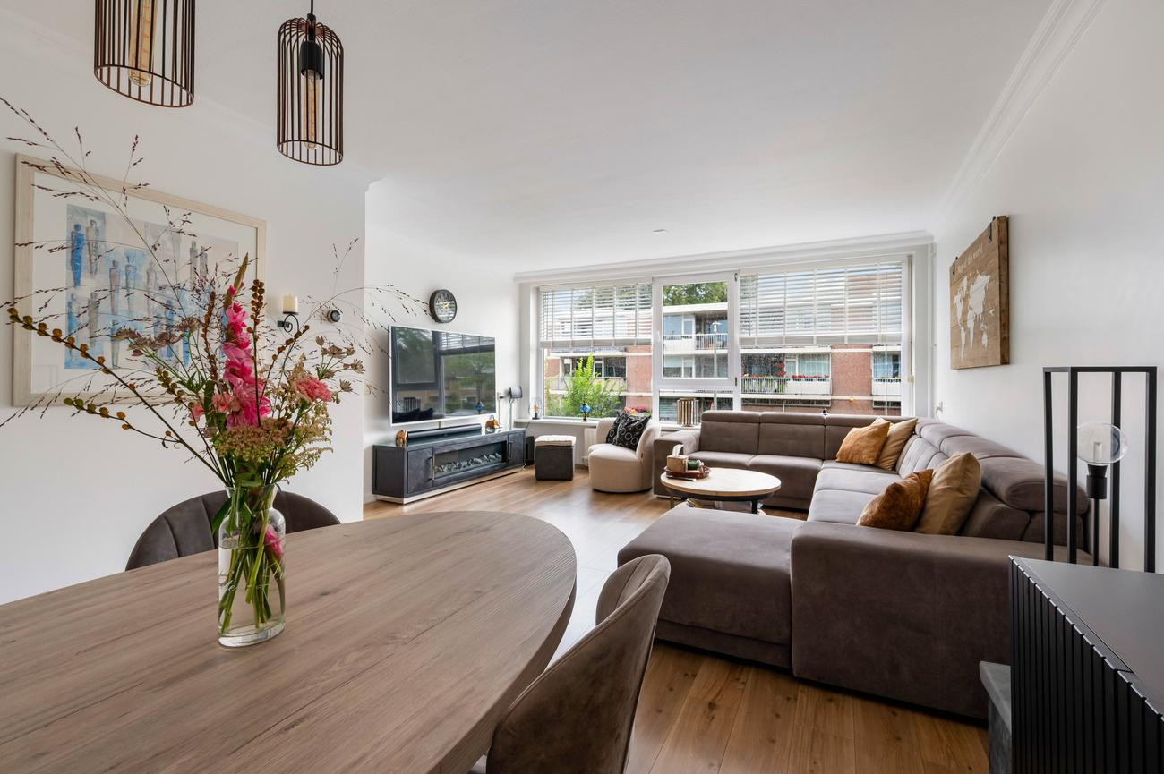 Tussenwoning te koop: Haringvlietstraat 4, Dordrecht