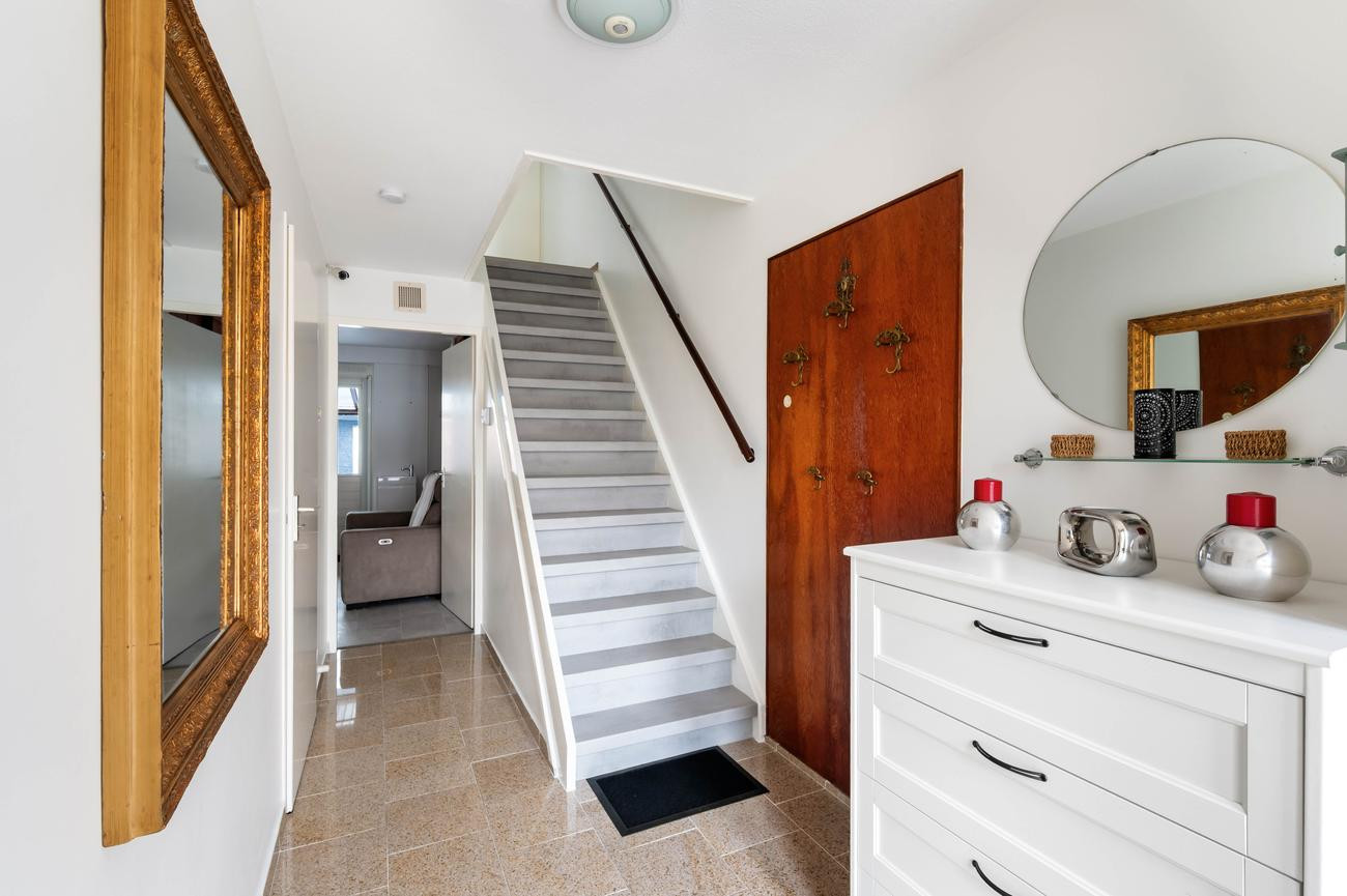 Tussenwoning te koop: Haringvlietstraat 4, Dordrecht