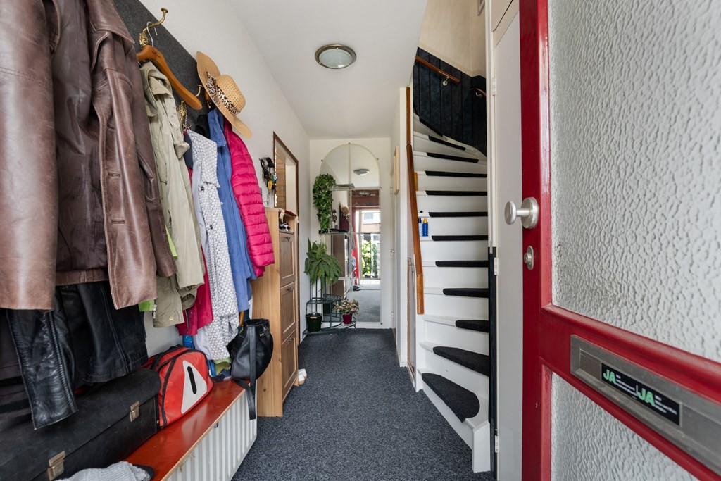 Tussenwoning te koop: Wielingenstraat 30, Dordrecht
