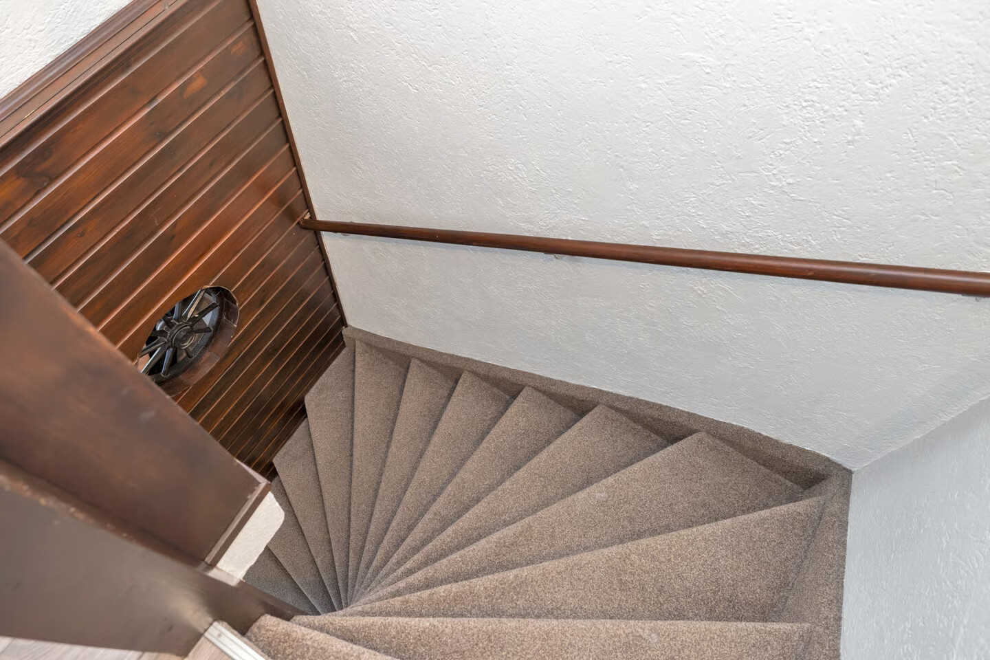 Tussenwoning te koop: Keteldiep 10, Dordrecht