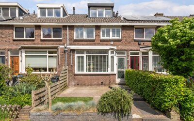 Van Manders. 16