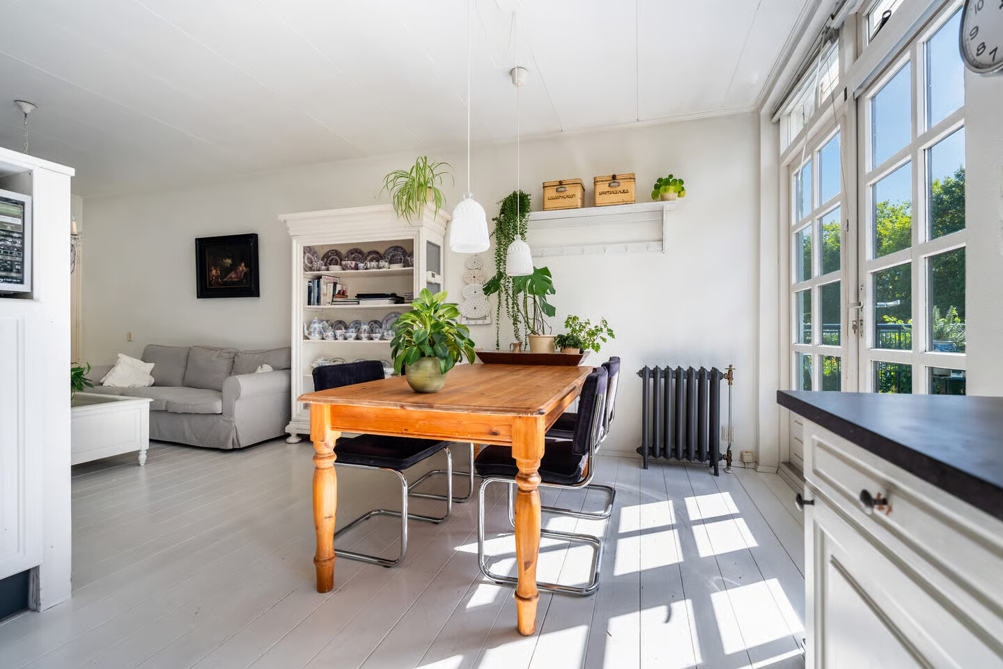 Tussenwoning te koop: Zuidendijk 49, Dordrecht
