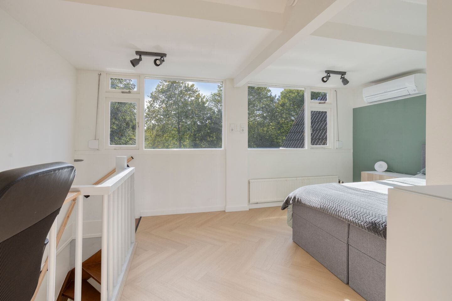 Twee-onder-één-kap te koop: Zuidendijk 71, Dordrecht