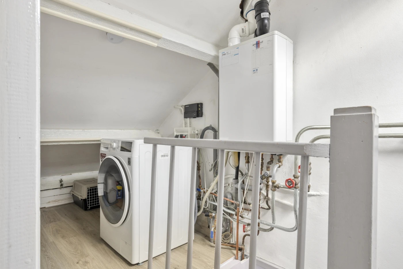 Tussenwoning te koop: Viottakade 94, Dordrecht