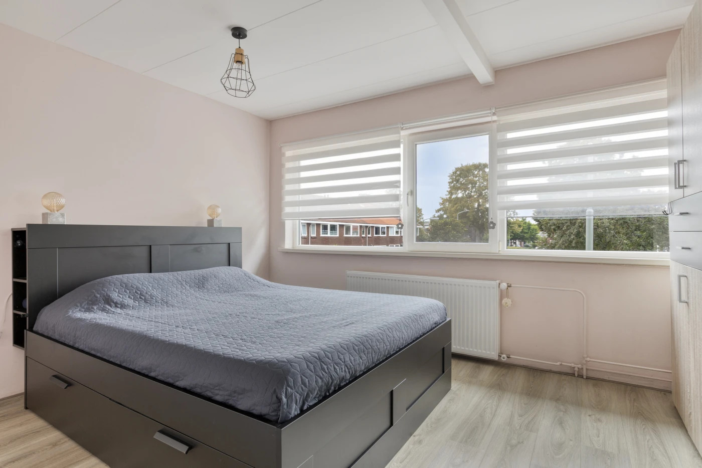 Tussenwoning te koop: Viottakade 94, Dordrecht