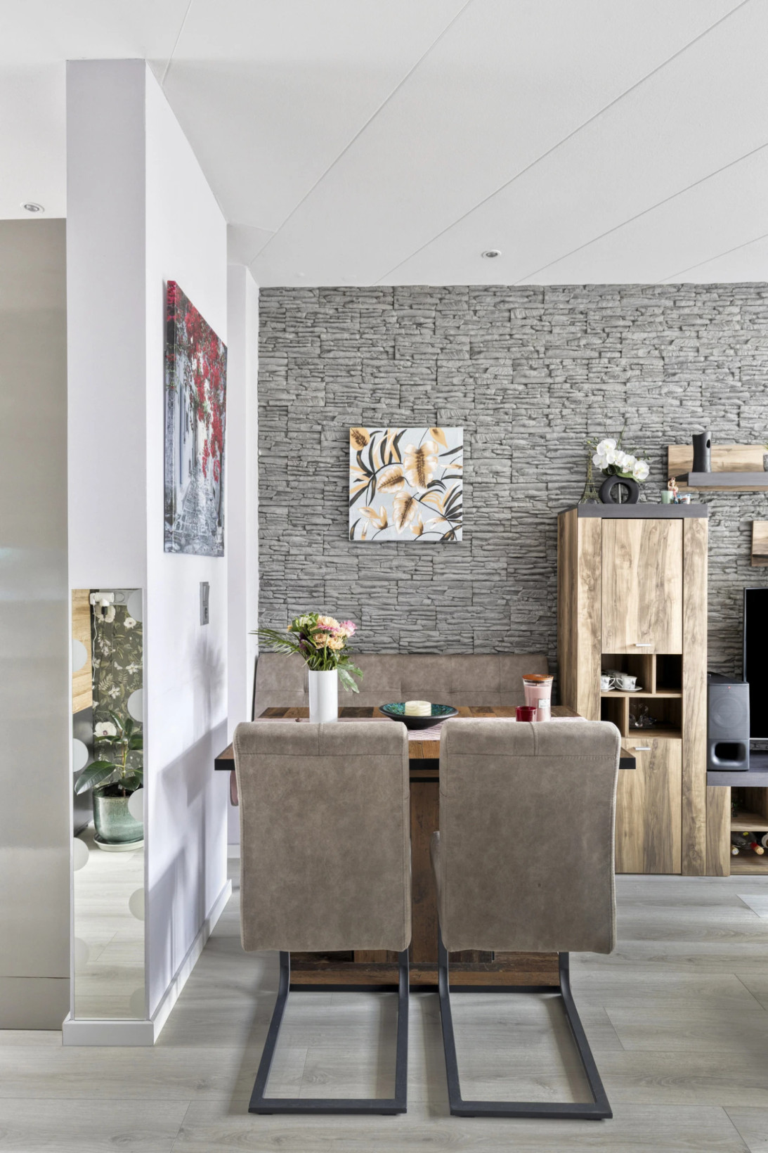 Tussenwoning te koop: Viottakade 94, Dordrecht