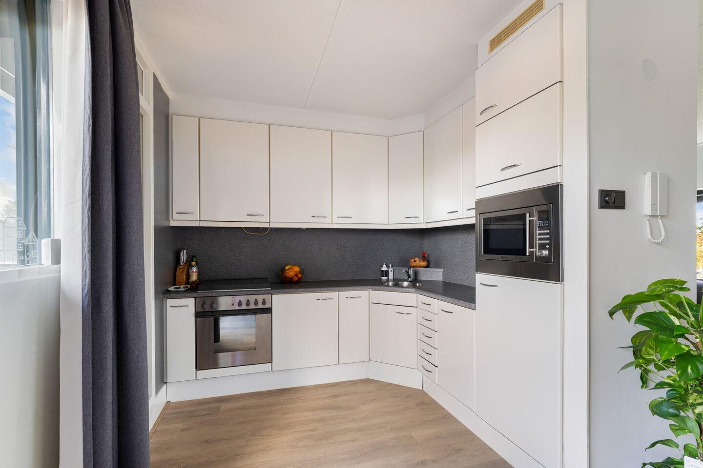 Appartement te koop: Meindert Hobbemastraat 71, Dordrecht