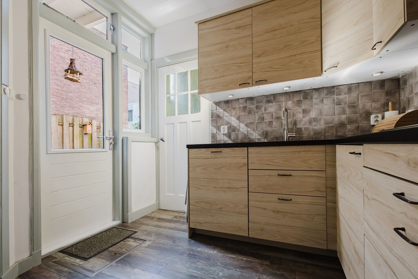 Tussenwoning te koop: Mauritsweg 13, Dordrecht