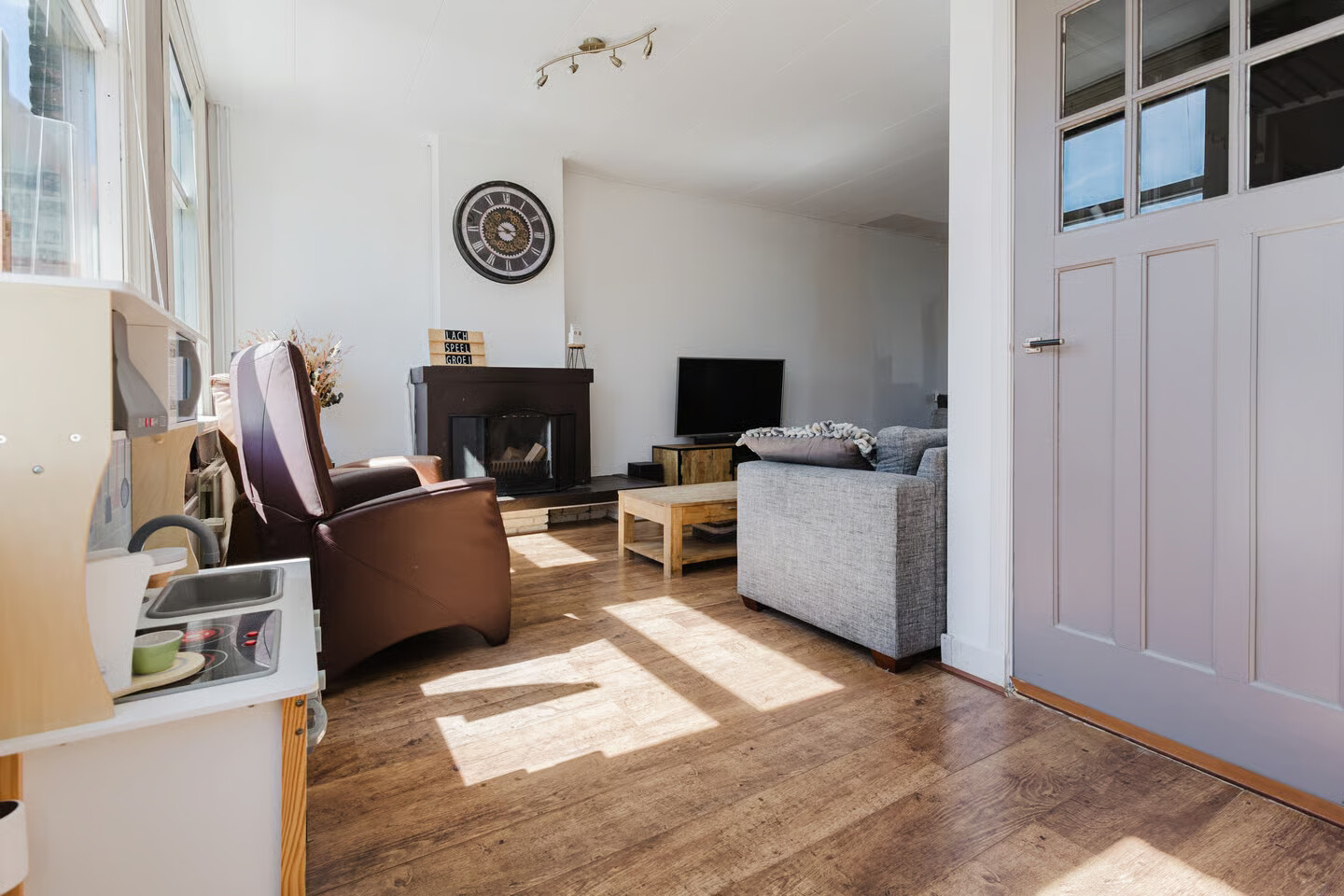 Tussenwoning te koop: Mauritsweg 13, Dordrecht