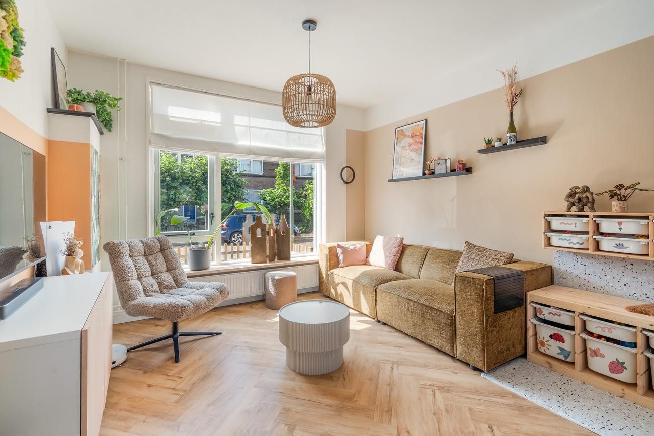 Hoekwoning te koop: Saksen-Weimarstraat 7, Dordrecht